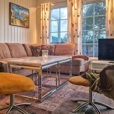 Ferienhaus Schönes Haus Mit 2 Schlafzimmern In *