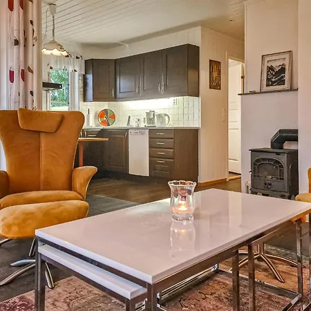 Ferienhaus Schönes Haus Mit 2 Schlafzimmern In Tilleraune
